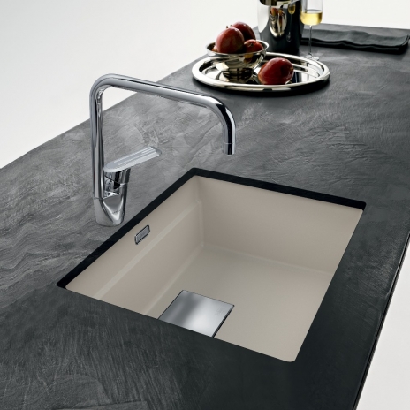 Akmens masės plautuvė Franke Kubus 2 KNG 110-52, Glacier